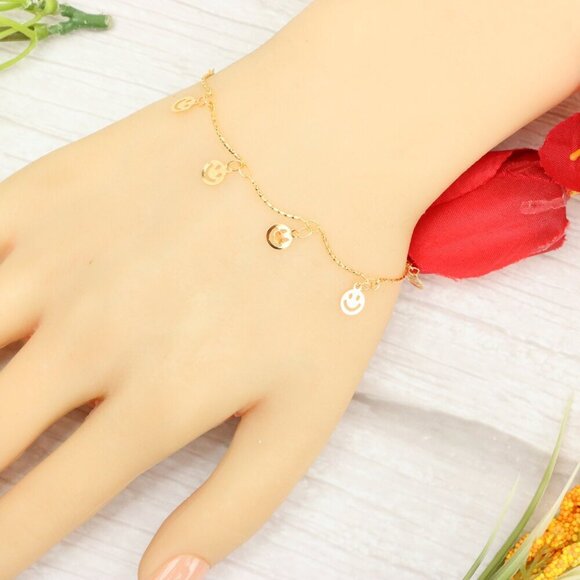 "Trendy Handmade Bracelet – A Thoughtful Gift for Girls & Women | UNVRC1038 - Picture 4 of 10